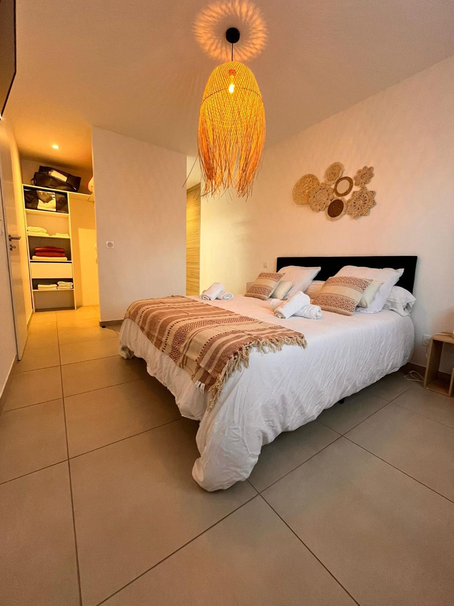 L'Eden Des Aspres Villa Thuir Kamer foto
