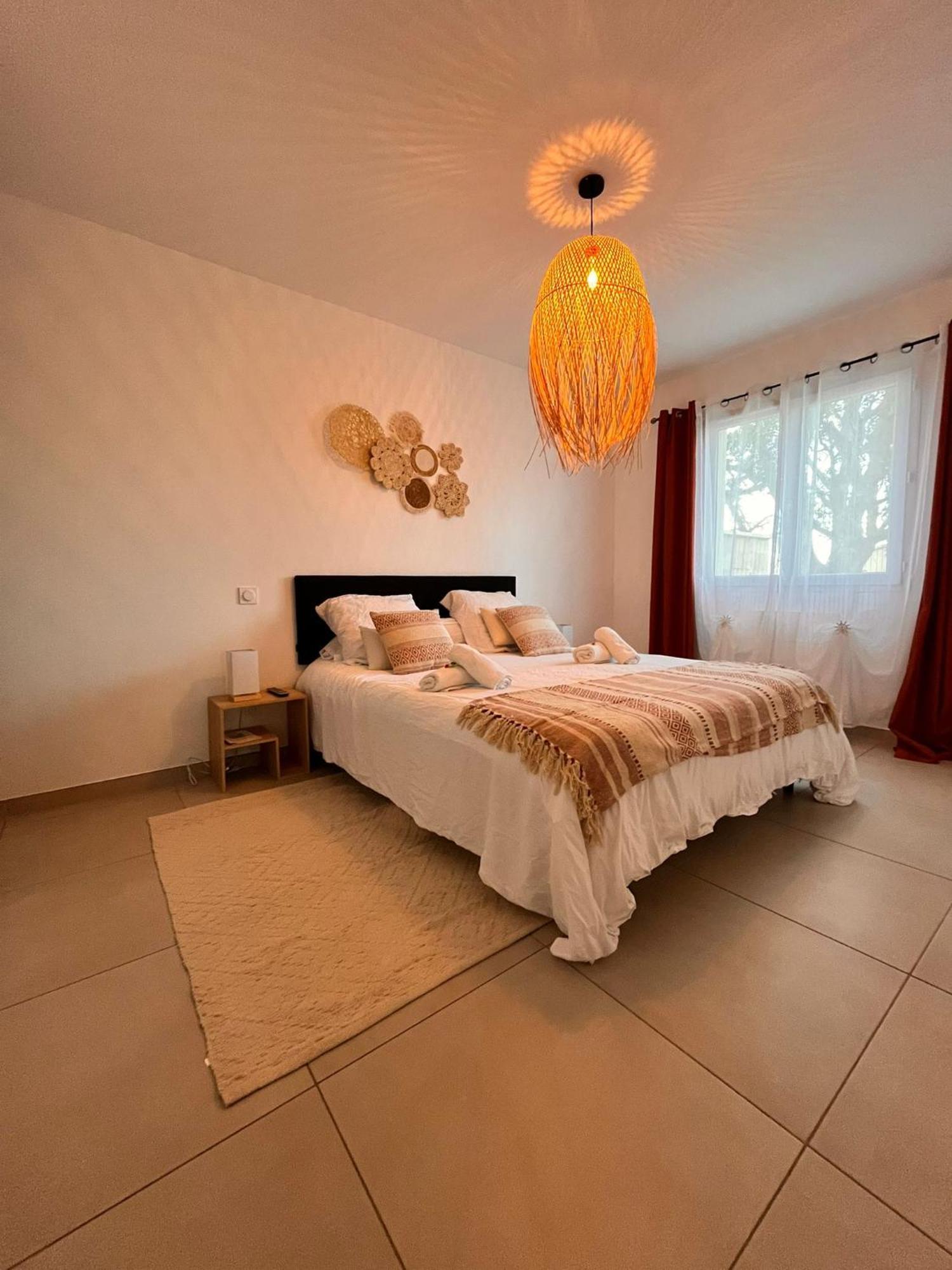 L'Eden Des Aspres Villa Thuir Buitenkant foto